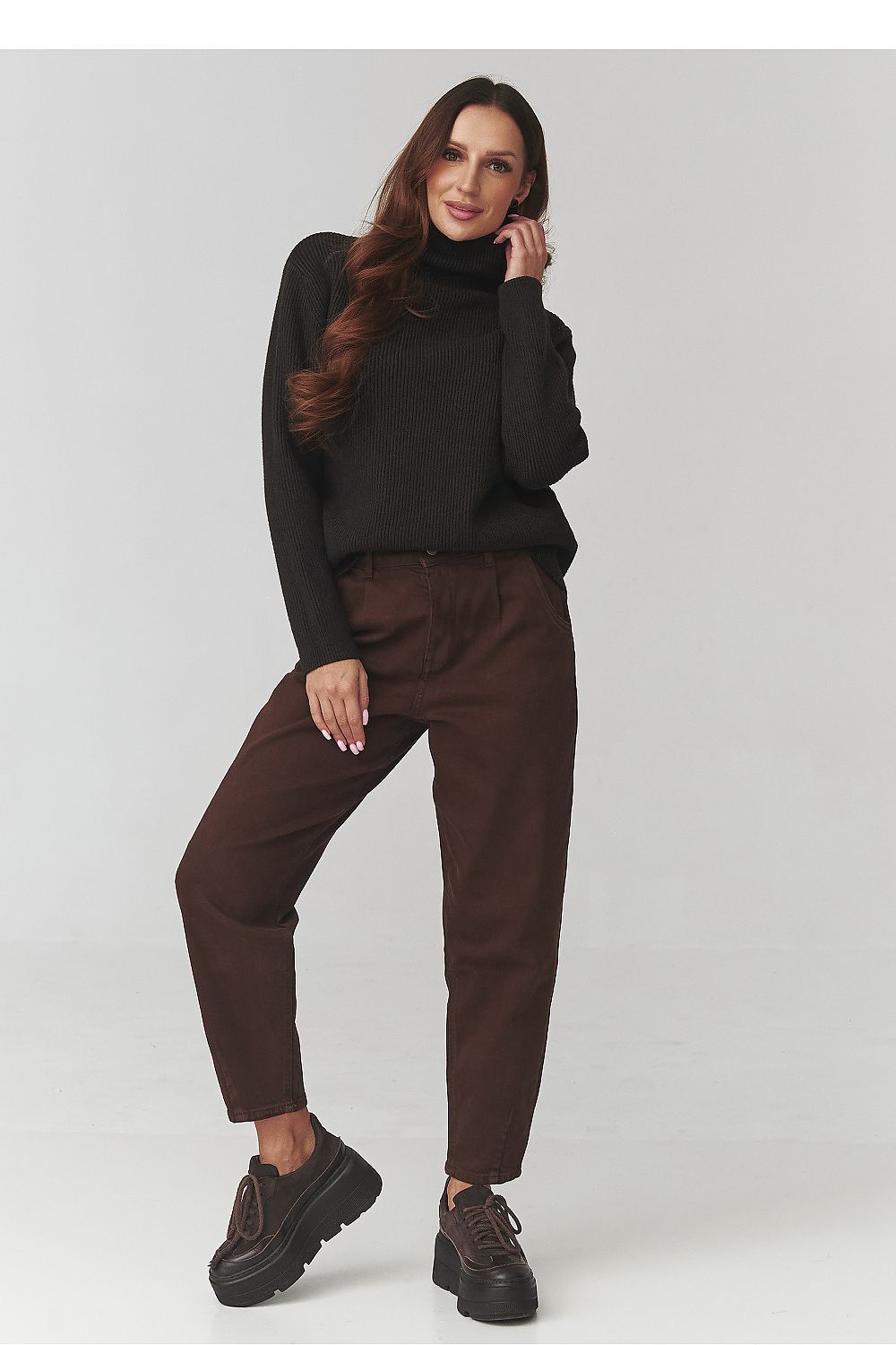  Turtleneck model 220774 Makadamia 